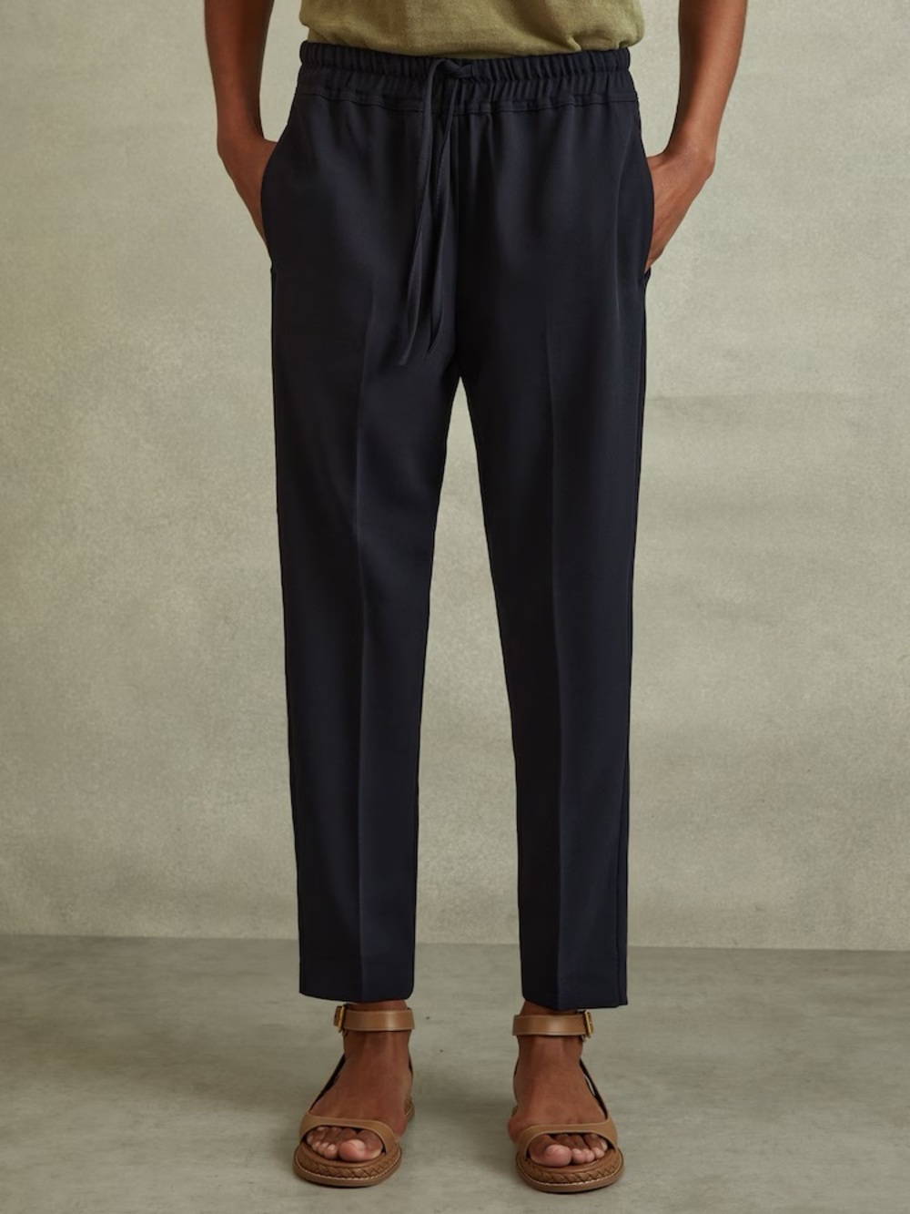 REISS hailey tapered pull on trouser navy work travel office size 4 US